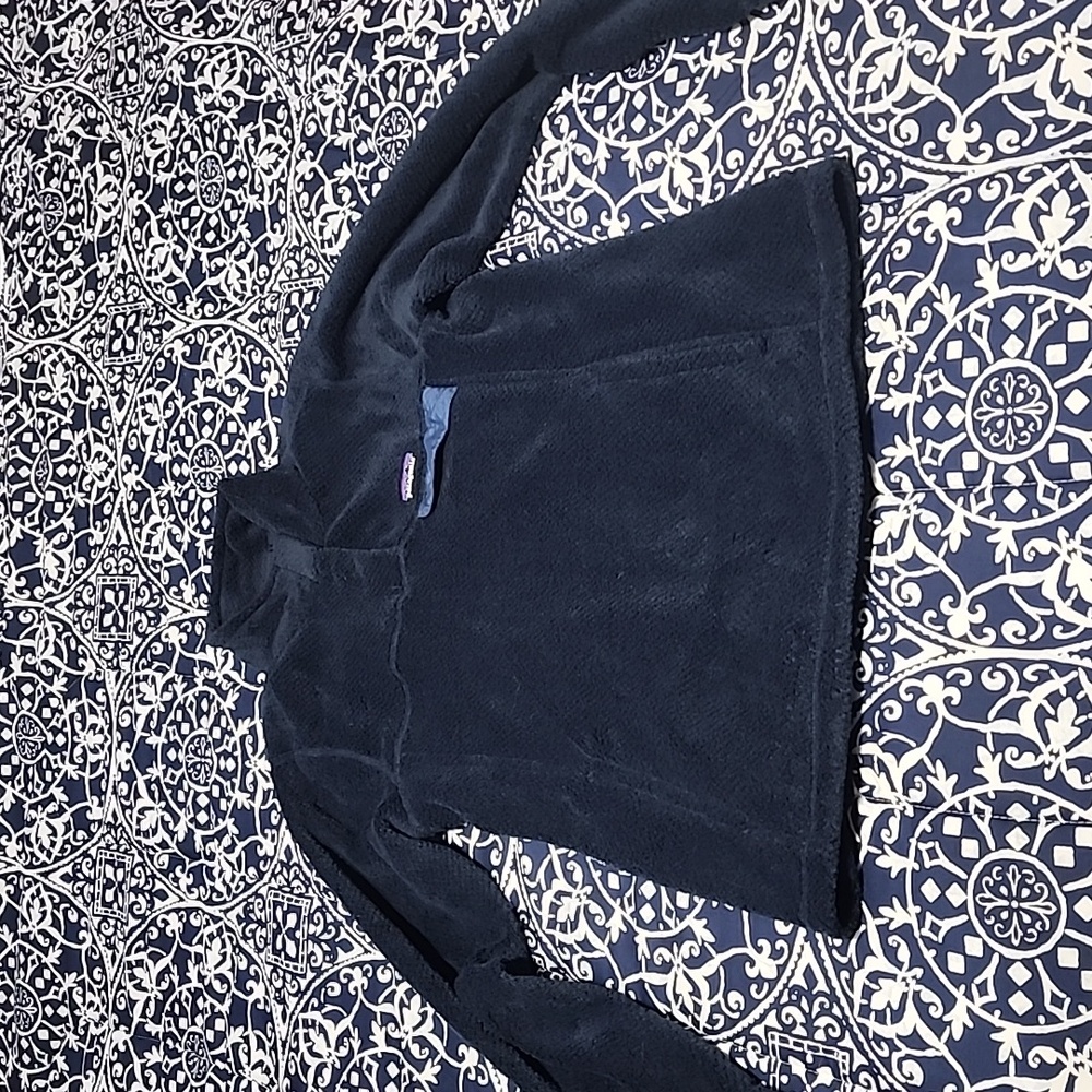 Like New patagonia retool fleece